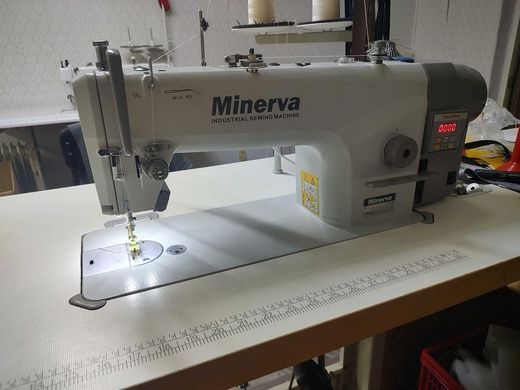 Швейна прямострочна машина Minerva